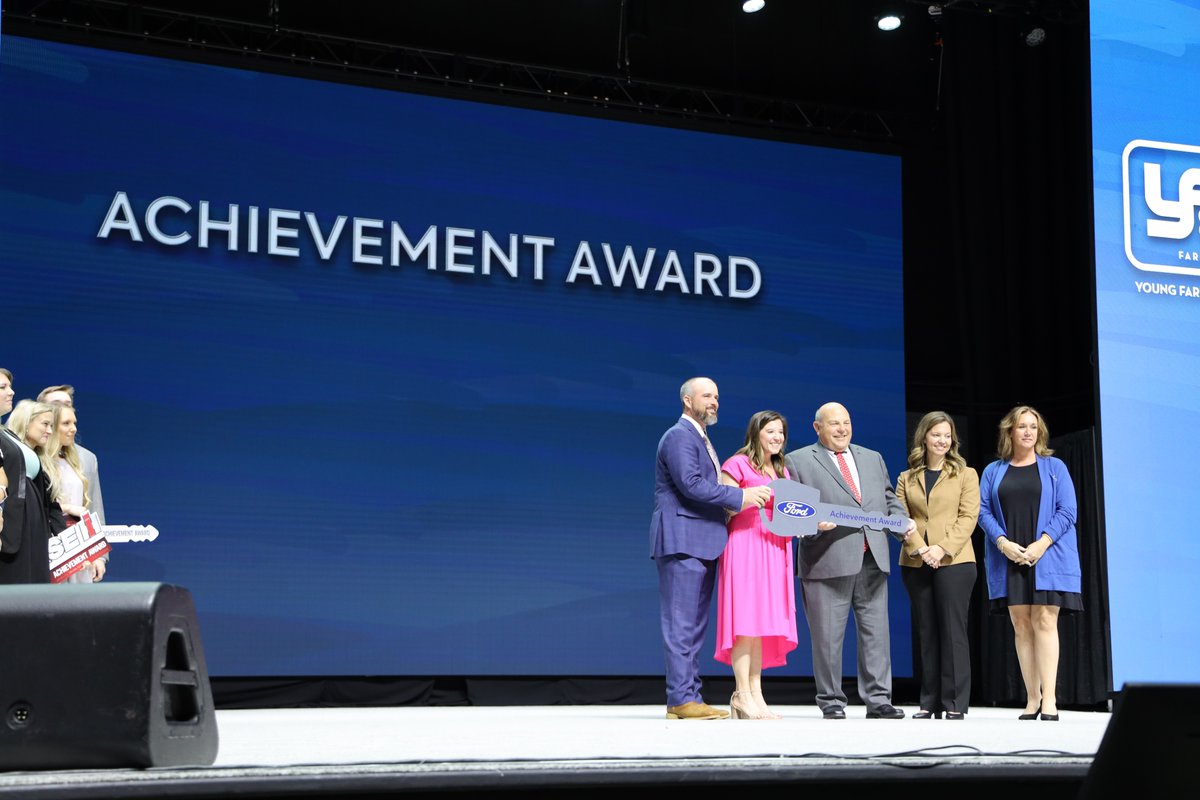 AlfaFarmers's tweet photo. Let's give Daniel and Carla Trantham a BIG hand! The Calhoun County farmers just won the @AFBFYFR Achievement Award — the  nation's premier award for young farm families!

Read about the Tranthams' incredible operation: https://t.co/6dWpGVrPMx https://t.co/4MLnIENnG1