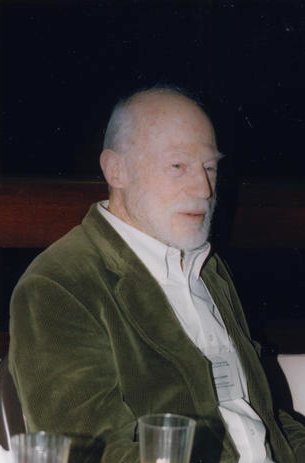 phalpern's tweet photo. Celebrating the 100th anniversary of the birth of pioneering theoretical physicist Bryce DeWitt.

One of the first to pursue the field of quantum gravity, he became a strong advocate of Hugh Everett's quantum interpretation, which he dubbed "Many Worlds."

@Chris_DeWitt @UTAustin https://t.co/rhq7e7mcGb