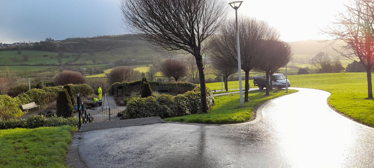 geranne1's tweet photo. @NewstalkFM Working hard to keep #BallymacoolPark a great spot for walking #LoveDonegal #letterkenny #100daysofwalking https://t.co/Dw2iT8w2Pt