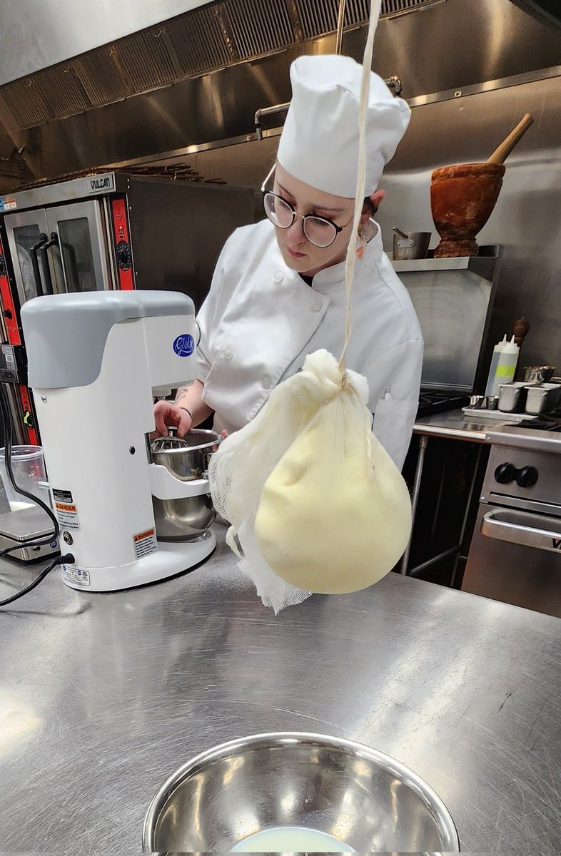 ELON5nhk's tweet photo. Karlie making butter through over whipping of heavy cream, super easy. Add a flavoring like chives or anchovies to put on steak. This is called a compound butter, skies the limit. #Cheflife #TeachingFood https://t.co/xRquVyNxWf