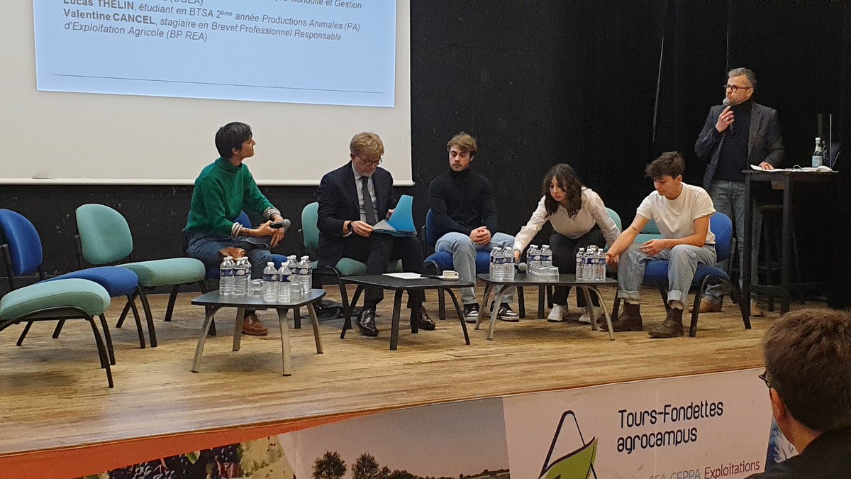 #MarcFesneau ministre de l'#Agriculture et de la #Souveraineté est à l'#Agrocampus de #Tours-Fondettes dans le cadre de la concertation sur le pacte et la loi d'orientation et d'avenir agricoles
