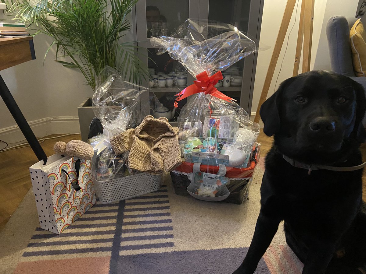 And that’s a wrap! What a day, full of mixed emotions. Beginning of Mat leave but also knowing I’m leaving an amazing team for a while now… we were truly spoilt! See you all soon 🥰😘 #matleave #babyhampers #dognotincluded