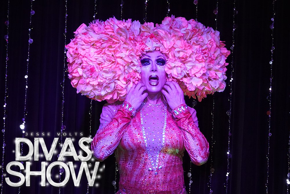 Lips Drag Queen Show Palace Restaurant & Bar (@lipsnyc) on Twitter photo 