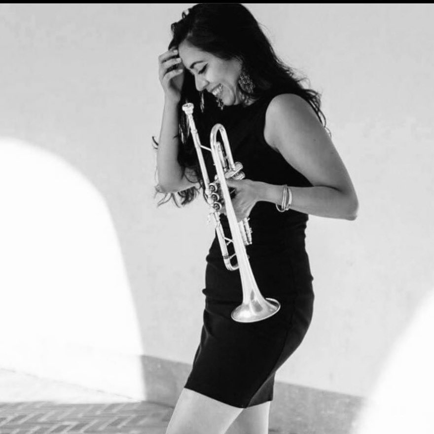Any Given Runway (@anygivenrunway) on Twitter photo Today’s ep - Ecuadorian trumpet player Maria Valencia - her story is an unbelievable example of right place, right time. 🇪🇨 🎺 🇪🇨 <a href="/marytrompeta/">María Valencia</a>
podcasts.apple.com/us/podcast/any… Today’s ep - Ecuadorian trumpet player Maria Valencia - her story is an unbelievable example of right place, right time. 🇪🇨 🎺 🇪🇨 <a href="/marytrompeta/">María Valencia</a>
podcasts.apple.com/us/podcast/any…