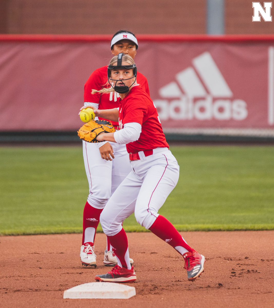 🥎 szn in 32 days!! ♥️