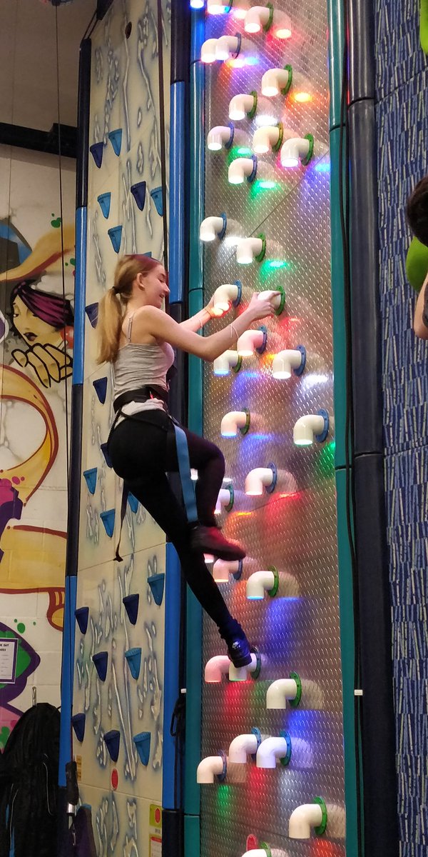 cambsvpc's tweet photo. #StNeotsVPC took part in @clipnclimbuk for their Christmas Do. They all thoroughly enjoyed it, climbing on a variety of courses &amp; some overcoming their fears of heights! They even got the leaders involved! 🧗‍♀️ #ReachForTheSky #CadetsWithoutLimits https://t.co/KnQer12Ila