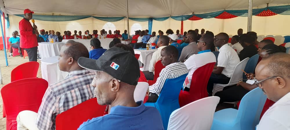 GoodrichTVRw's tweet photo. "Nta Nkotanyi isaza, nta nubwo ijya muzabukuru.Inkotanyi iyo ipfuye ikiri Inkotanyi, Roho yayo ijya ahantu heza, kuko inkotanyi ni Urukundo,ni ukubana ni ukutavangura,Inkotanyi ni ubuzima kandi nicyo cyazanye intumwa zose ku isi." By Hon.Sheikh @HarelimanaAK #Akagari ka Rubirizi. https://t.co/YZVfkJpnaA