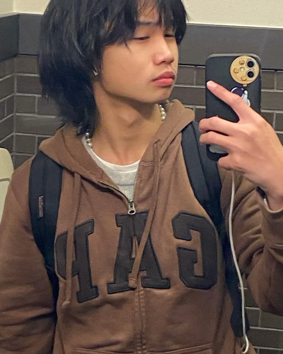 Blessed curse

#gay #gayboy #gayasianboy #LGBTQIANewStart #LGBTQIA #LGBTQIA2023