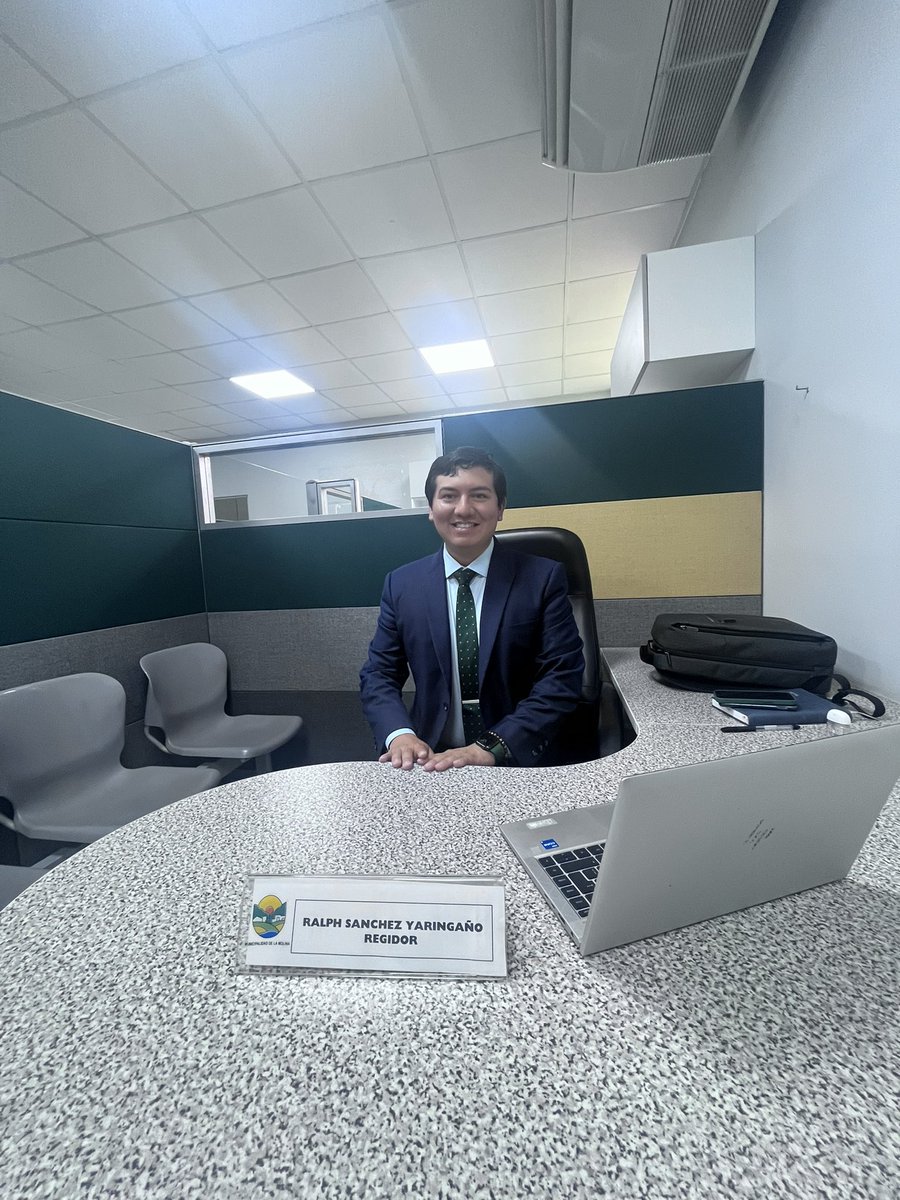 denegrj's tweet photo. Mi amigo @ralph_s_ es regidor de @Munimolina. Ha sido desee dirigente distrital del @ppc_peru hasta secretario provincial de Lima Esta. Su carrera política, es una comprometida con la institucionalidad partidaria y el trabajo de base. https://t.co/lg0p5KolBB
