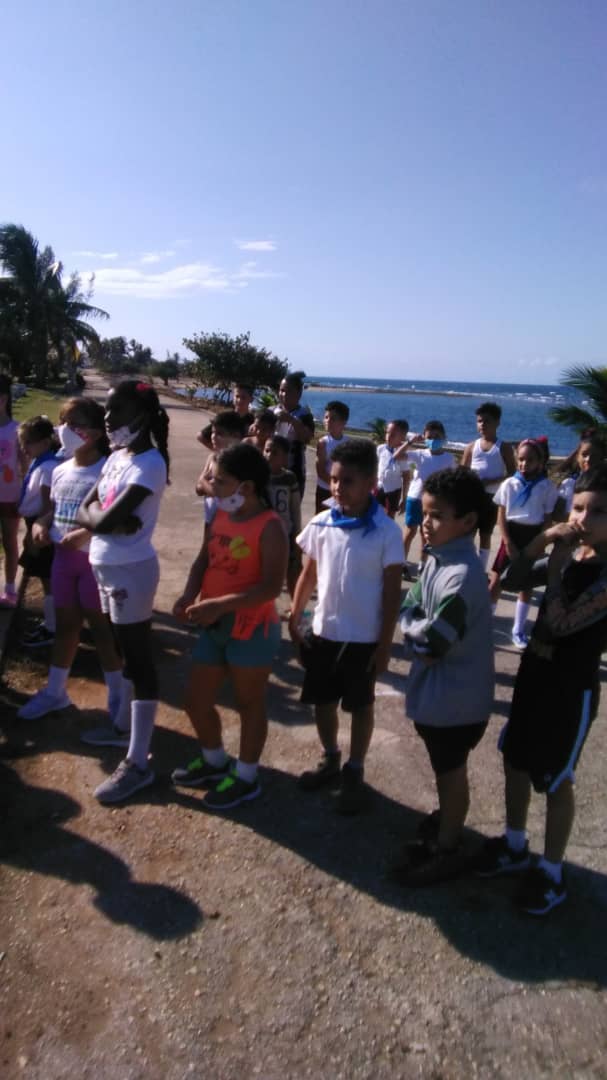 amaury7808's tweet photo. En la tarde de hoy se desarrollaron actividades deportiva y culturales en el Consejo Popular Baracoa , en saludo a las asambleas 10mo congreso en Bauta #Cuba #CDRCuba #SomosDel @GHNordelo5 @AniaThompson1 @GladysArtemisa @YamileMena18 @mirielalg https://t.co/FLwCZ8rjWX