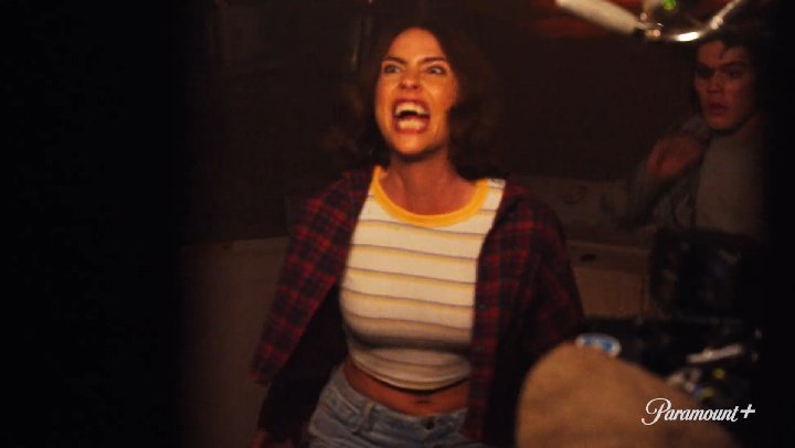 tteenwolfbrazil's tweet photo. MEU CORAÇÃO TA QUENTINHO! Confira uns bts de Teen Wolf The Movie. 🫶🥹 https://t.co/wuhkUoMJ33