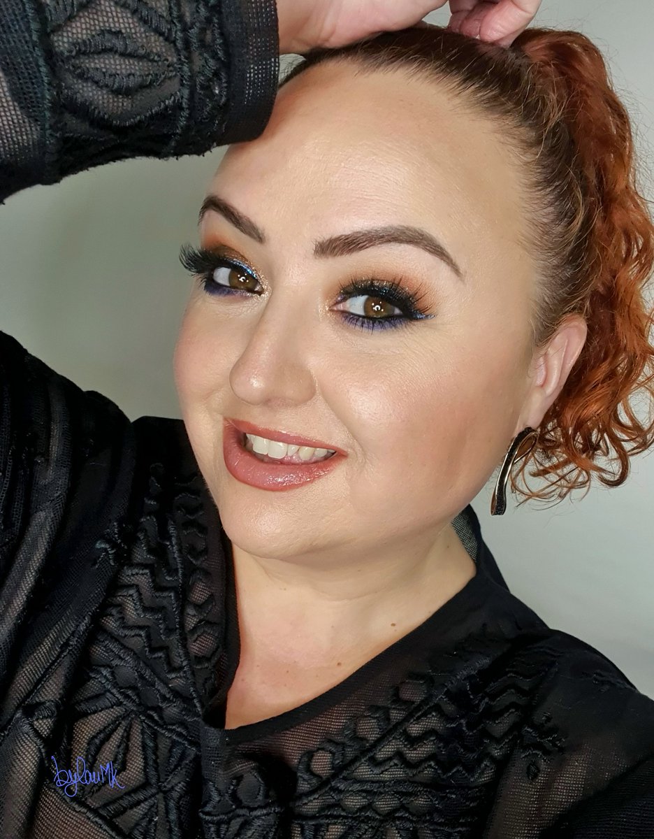 bylauMK's tweet photo. Este es el look que váis a tener mañana paso a paso en vídeo probando la última colección de #Wibo "Girls just wanna have fun" 👯🏼♀️📀🎉
¿Os gusta? https://t.co/Wn8FgVqPDX