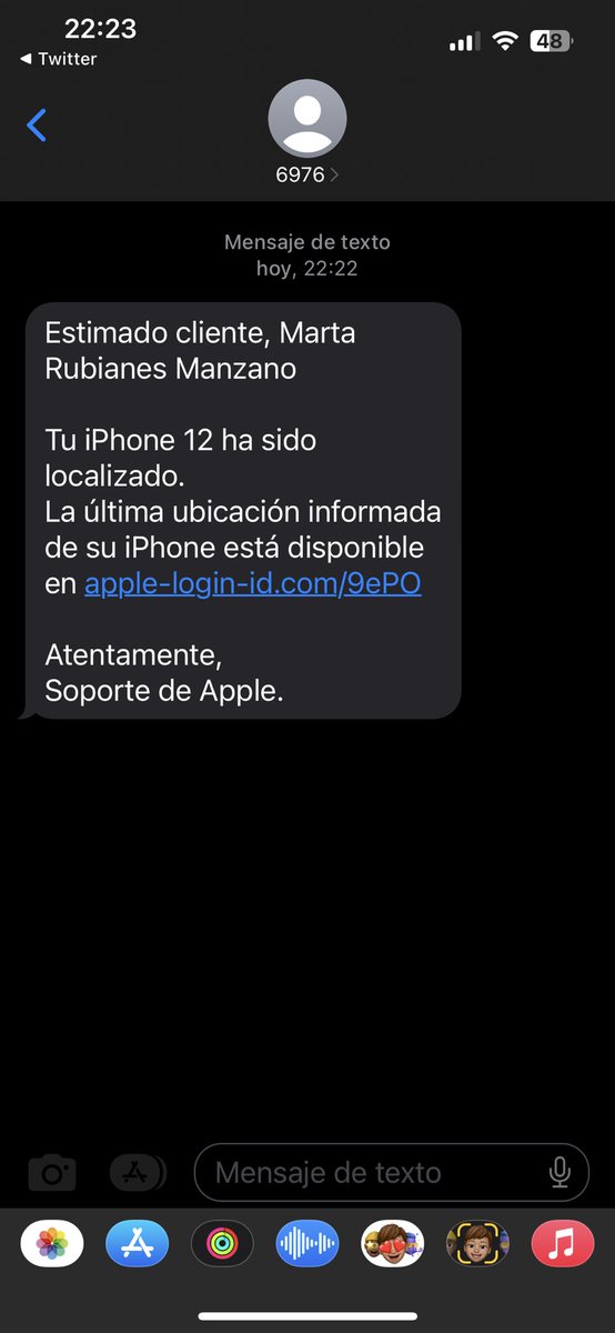 eMQbot's tweet photo. Hace un par de meses robaron el móvil a mi mujer. Hoy recibo con 15 minutos de diferencia en el teléfono que puse al marcarlo como perdido estos dos SMS @policia @Apple. No se Rick… https://t.co/6j0PdSVZUH