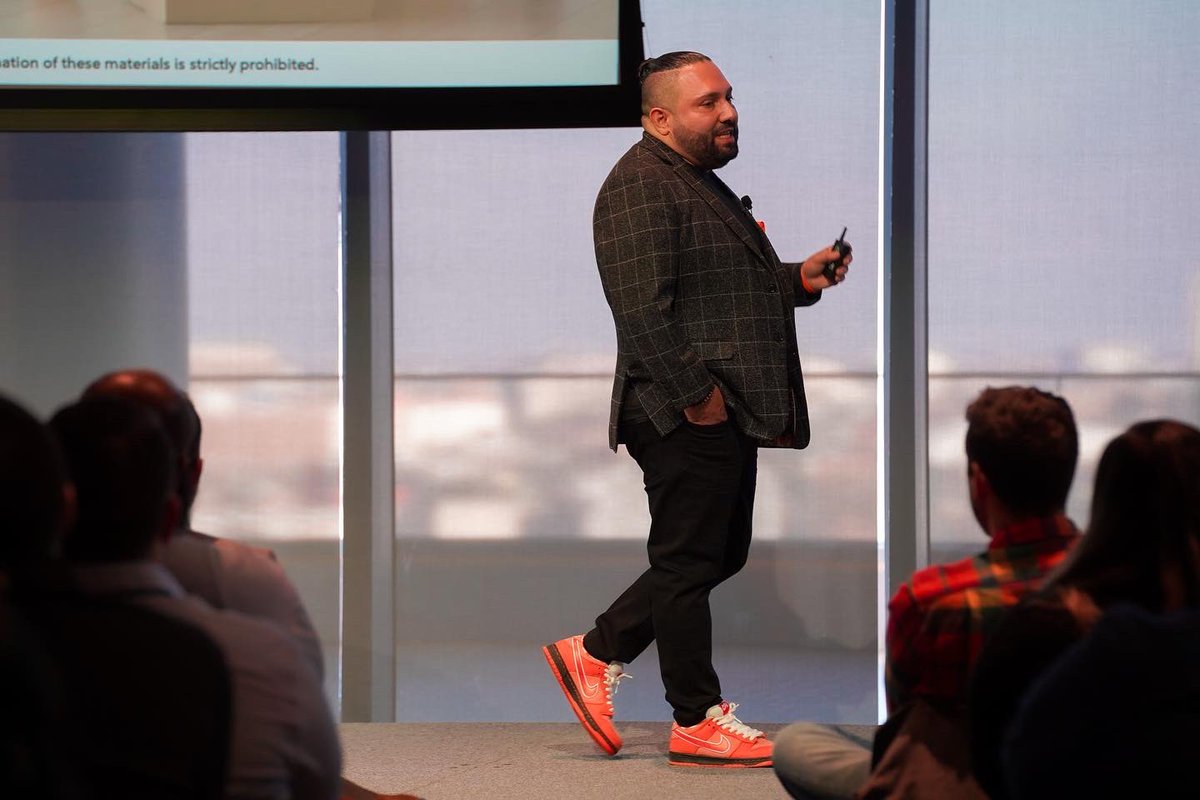 mikefawaz's tweet photo. IGNITE LIVE! @rocketprotpo  first live sales call🚀🔥 #IGNITE #FeeFreedom #RocketProTPO #onewayticket #RocketMortgage #SaveThousands
#BrokerFreedom
#NoCreditReportFees
#Optionality
#RocketProTPOForBrokers https://t.co/D6rHkgnuBc