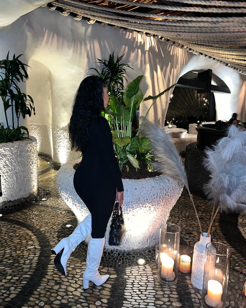 flomighty's tweet image. wine me dine me