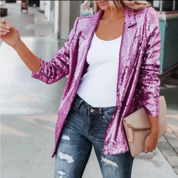 So good I had to share! Check out all the items I'm loving on @Poshmarkapp from @babydaisymay #poshmark #fashion #style #shopmycloset #hudsonjeans #naturalizer #exclusivelycouture: posh.mk/OZYHxNisswb