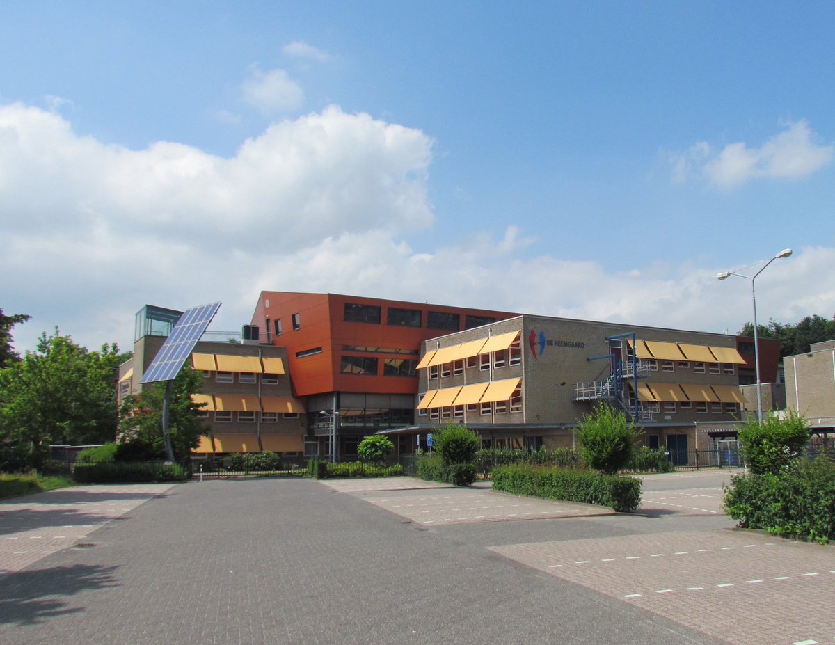 Westrik's tweet photo. De nieuwe locatie voor onze #Meetup055 #deVoedselBV 25-01-2023. @Heemgaard in de wijk #deMaren @gem_apeldoorn.
Dank voor βt aanbieden van deze locatie. #Meetup055 #gastsprekers @JunionHanenberg @EatThis_network
Gratis kaarten zijn hier te bestellen:
ππ» https://t.co/EC8AronxRJ https://t.co/eWlhTpqWc2