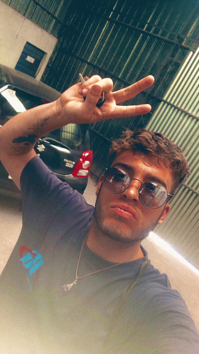 ✌🏼