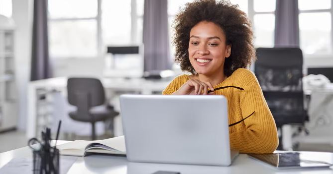 LJB_Marketer's tweet photo. Fresh @Verint blog content—Bot vs. Agent? You need both! #Automation #Digital #CustomerJourneys #ConversationalAI #KnowledgeManagement #OneWorkforce #WFM #AI #IVAs #CX https://t.co/1NjvUnkLyy https://t.co/SMbOMqAWl5