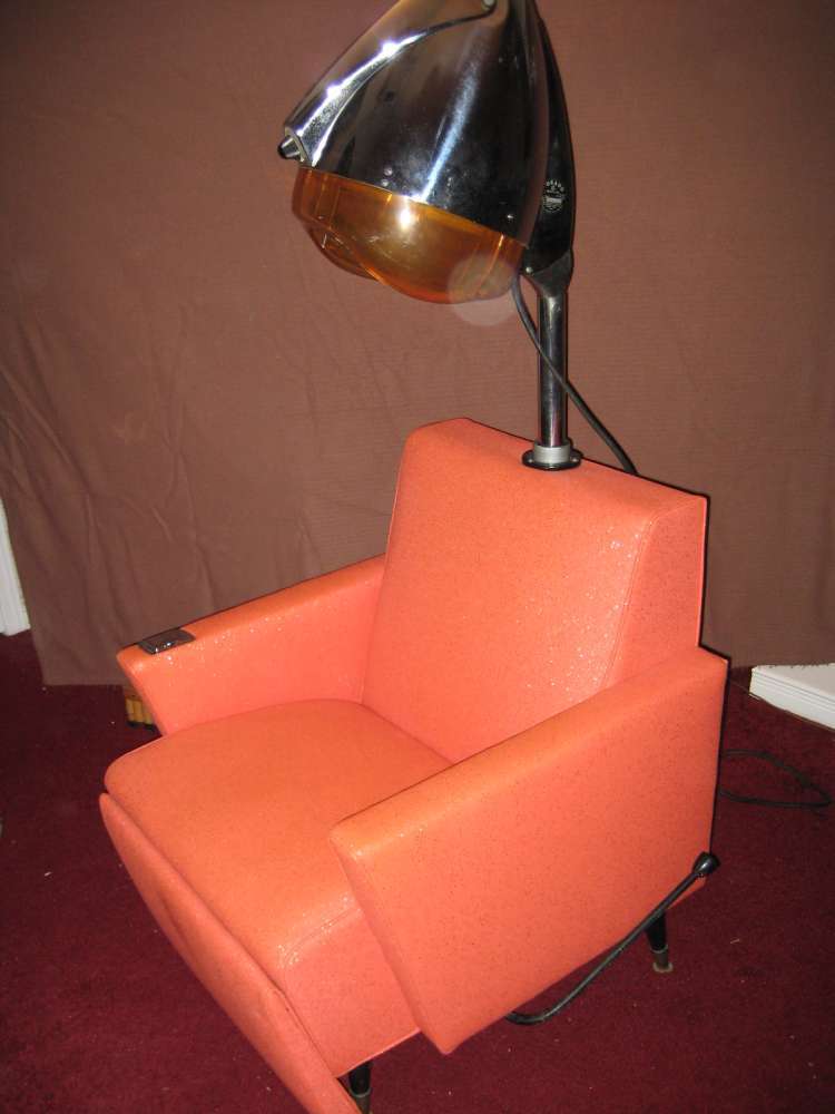 incurlers's tweet photo. Here is my vintage Rayette salon dryer  - nothing nicer than being under it for an hour in vintage curlers. https://t.co/uuechbRAaJ