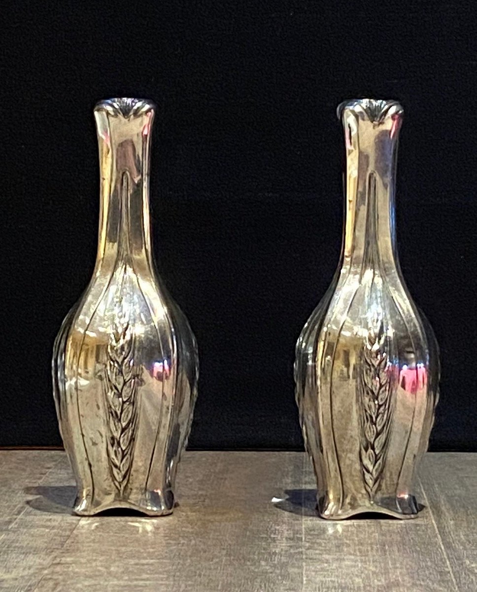 Frenchvintageb's tweet photo. Excited to share this item from my #etsy shop: Christofle Gallia, Set of Two Silver-Plated, Art-Nouveau Vase’s produced between 1900 and 1908 #gallia #galliachristofle #christofle https://t.co/QRKrbZGOa7
#frenchvintage #raresilverware #christofle #alfendi https://t.co/tcb02yEpq7