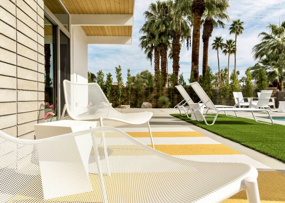 ScottThomasID's tweet photo. Just about done moving stuff around here. 😊
#outdoorfurniture #midcenturymodern #palmsprings https://t.co/icTHNdxgca