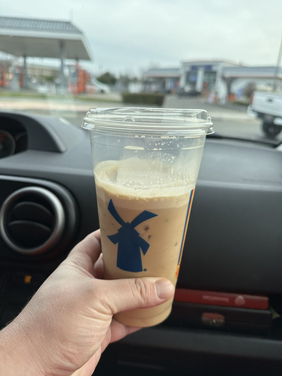deadworldz's tweet photo. @DutchBros this is what happens when you order light ice https://t.co/llAmdFq00y