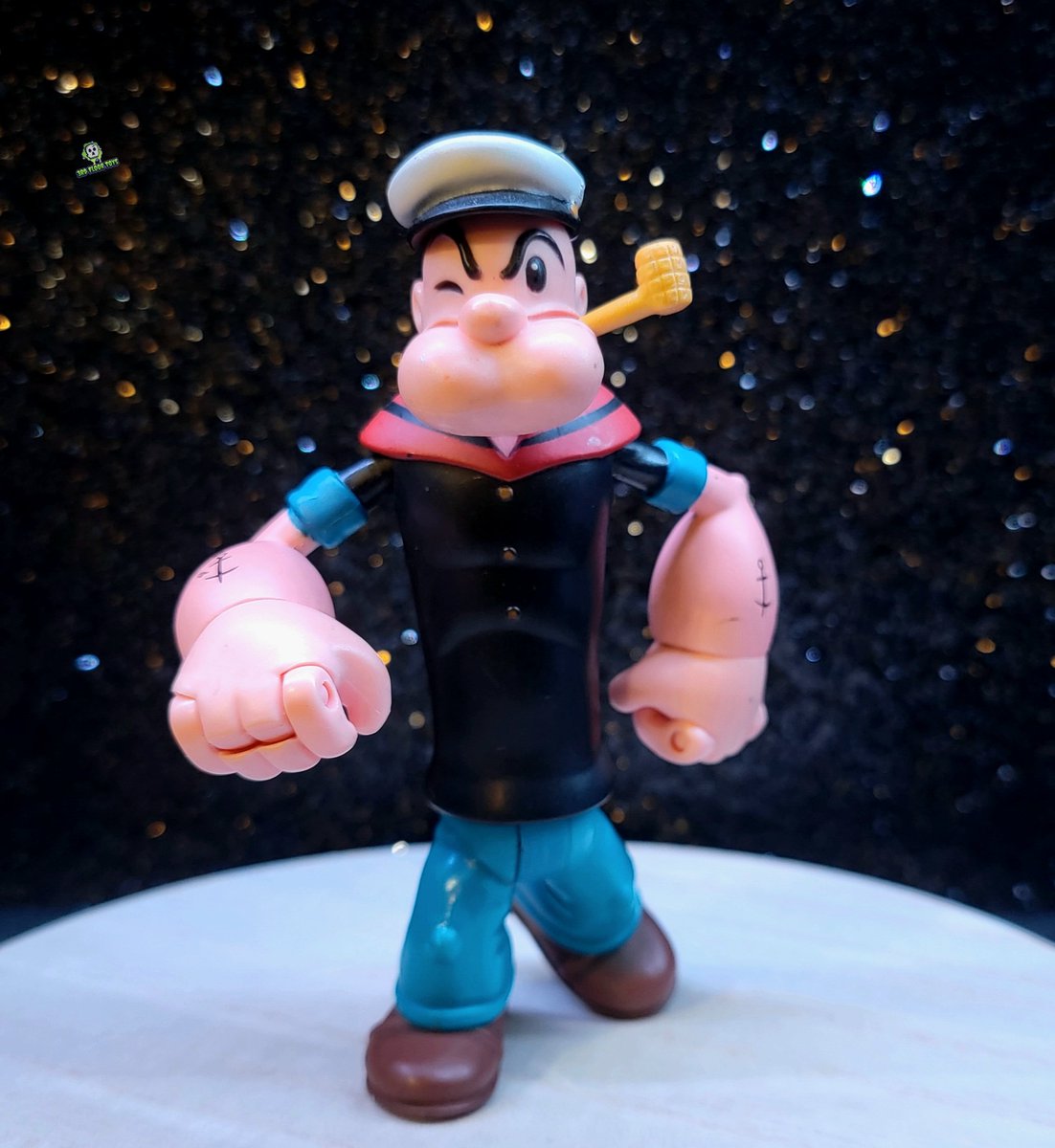 Dregz_Cat's tweet photo. Figure Of The Day 6 - Mezco Classic Popeye the Sailor Man (2002) "Well blow me down." "I yam what I yam, and that's all that I yam."  Classic. 
#POPEYE #Mezco #Whimpy #SweePea #OliveOyl #Bluto #toypics #toyphotography #figureoftheday https://t.co/IbE9m2Zmp0