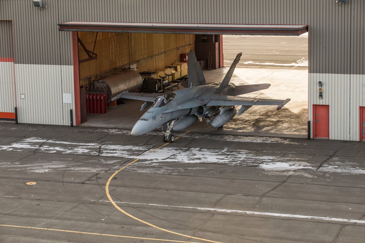 steffanwatkins's tweet photo. 🇨🇦🇺🇸 The Canadian #NORAD Region has four Forward Operating Locations in Canada on the books.

#FOLInuvik
#FOLIqaluit
#FOLRankinInlet and
#FOLYellowknife https://t.co/fGkTSMzNjH