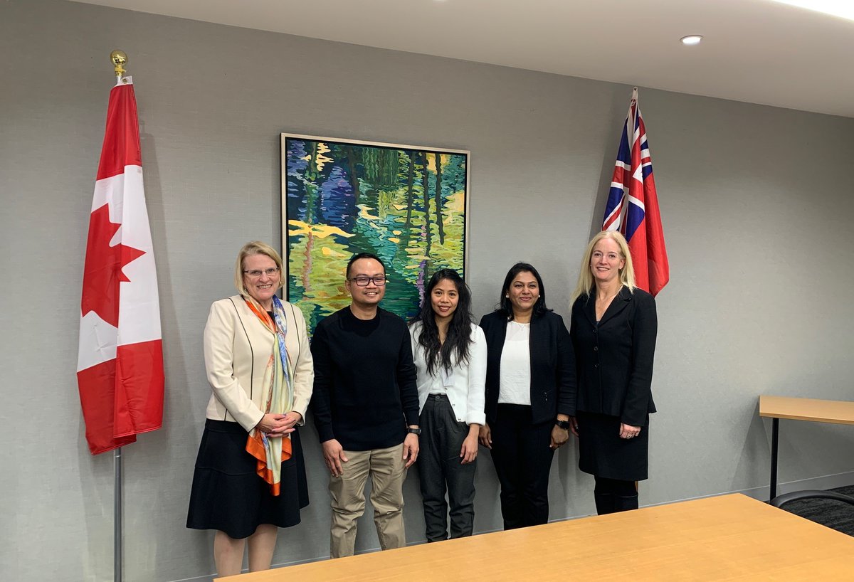 SylviaJonesMPP's tweet photo. I was grateful for the opportunity to sit down and chat with some internationally educated nurses from @Spectrum_HC. Thank you for sharing your stories with me. 

Our government will continue to break down barriers to make it easier for nurses from abroad to work in Ontario. https://t.co/c9ht6SdH36