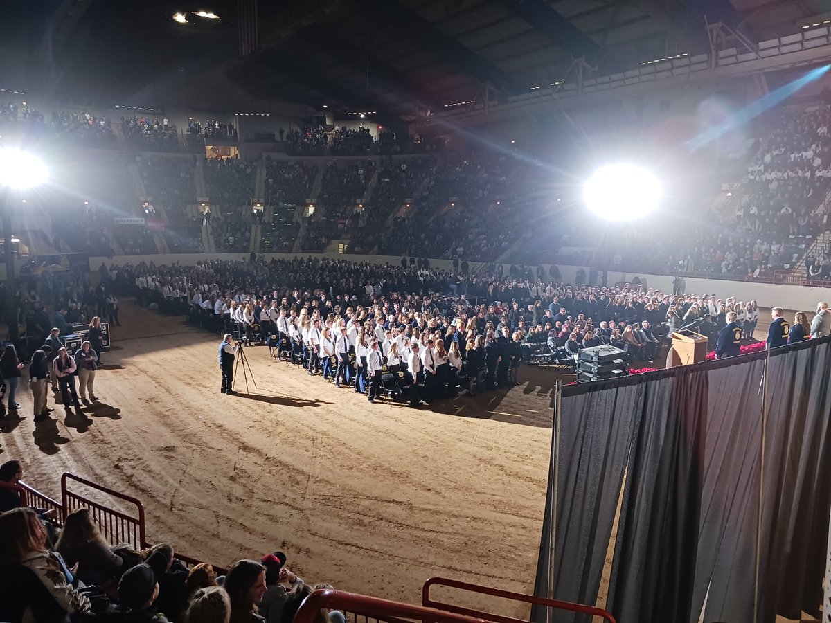 Mrs.EArnold tweet media