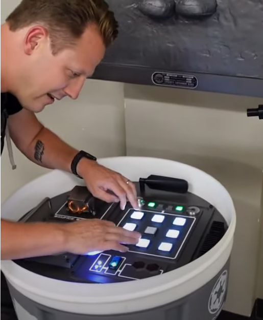 Geocachetalk's tweet photo. How does @BounceBounce9 make so many amazing Gadget caches like this one - https://t.co/2diJnycBZg

Watch Gadget Talk to learn how he does it - https://t.co/dYSSLwd6xI

#geocaching #geocache @Geocachingvlogs #gadgetcache #gogeocaching https://t.co/YhD9aYaRDQ
