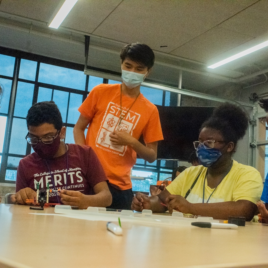 Teach901's tweet photo. .@memphisTR is gearing up for another year of its Marjorie Lee Brown Camp! The camp gives undergraduate students of color the chance to serve as teaching assistants in a math-focused summer camp for rising 7th and 8th graders in the 901.

Apply now here → https://t.co/Ccof805XOL https://t.co/BRmb3m5A4W