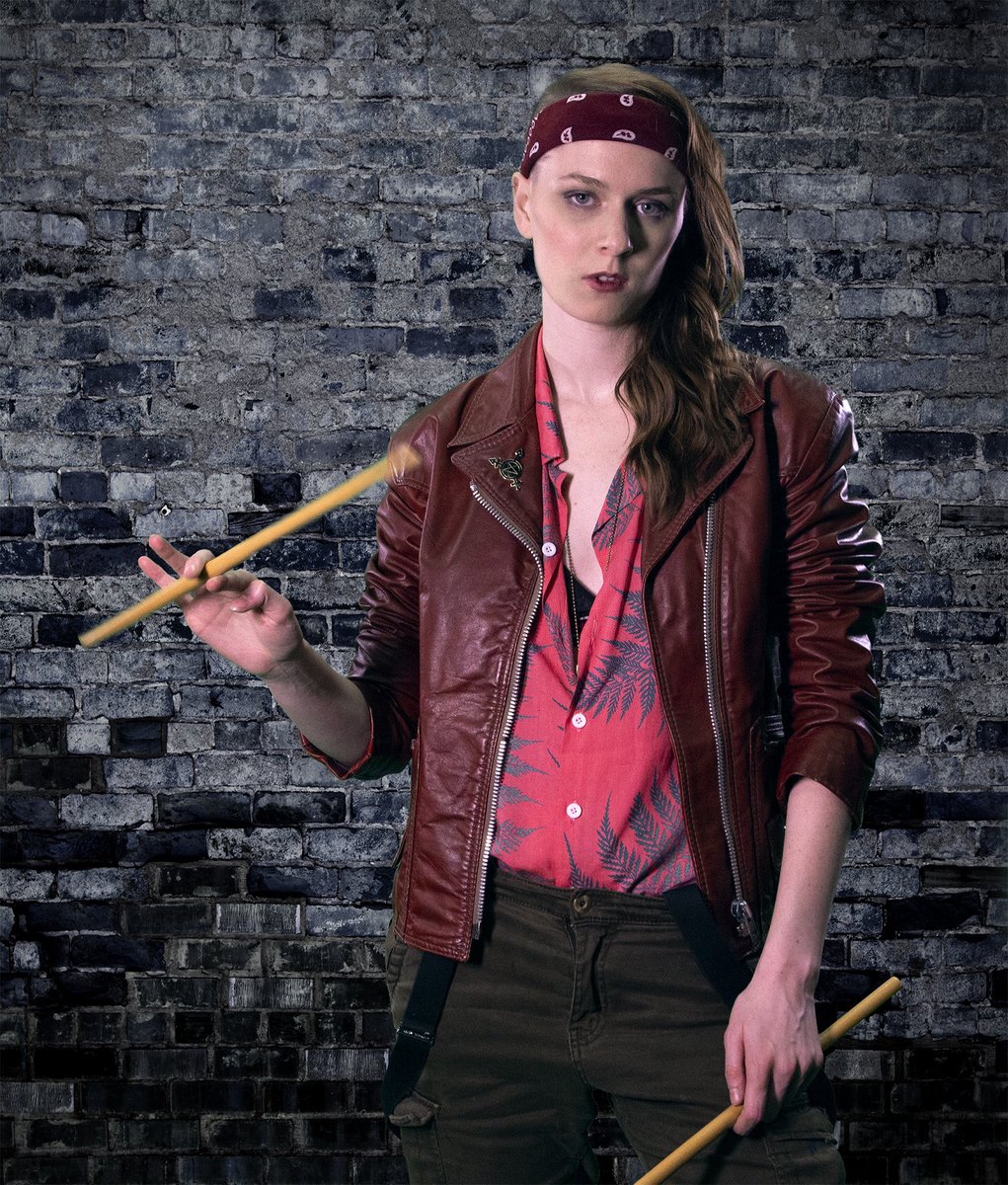 Ever the rebel, Joanne left her ultra-conservative home at the age of sixteen and now, twelve years later, lives happily as a tattooed, pierced, pansexual woman, with her non-binary partner, Kira.

#girllogic #girllogictheseries #girllogicseries #webseries #comingsoon #toronto