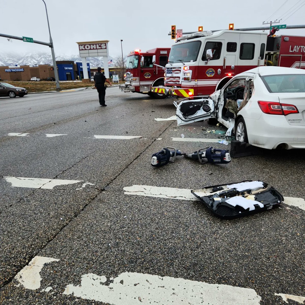 ME51, ME53, A51, A53, &amp; BC51 responded to a motor vehicle accident at Main St &amp; Angel. Two occupants were transported to local area trauma centers. One of the occupants required mechanical extrication (jaws of life) to be removed from the vehicle.