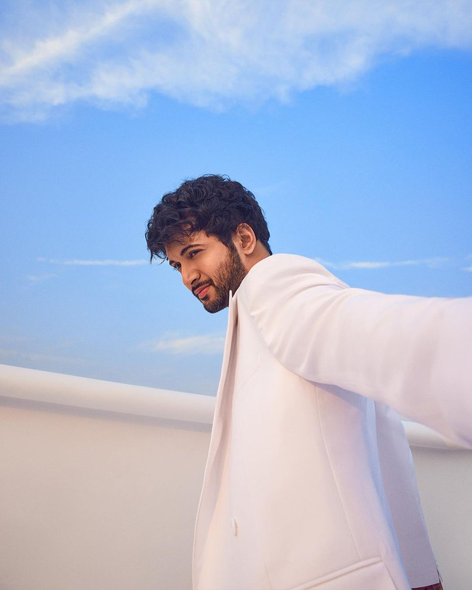 talkingbling's tweet photo. @rohitsaraf looking cool white 🤍
.
.
#rohitsaraf #rohitsaraflove #rohitsaraffanclub #talkingbling https://t.co/pE9EXLbiZ9