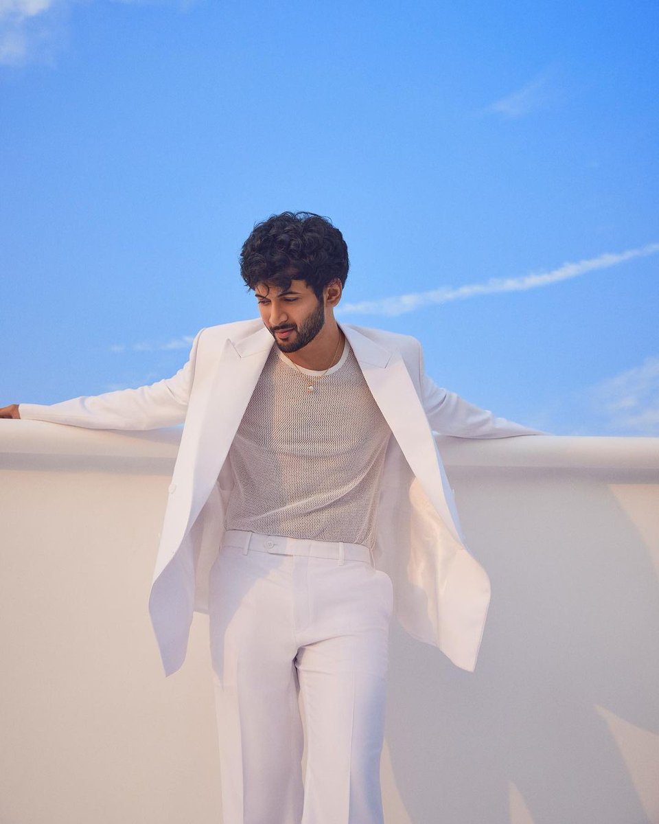 talkingbling's tweet photo. @rohitsaraf looking cool white 🤍
.
.
#rohitsaraf #rohitsaraflove #rohitsaraffanclub #talkingbling https://t.co/pE9EXLbiZ9