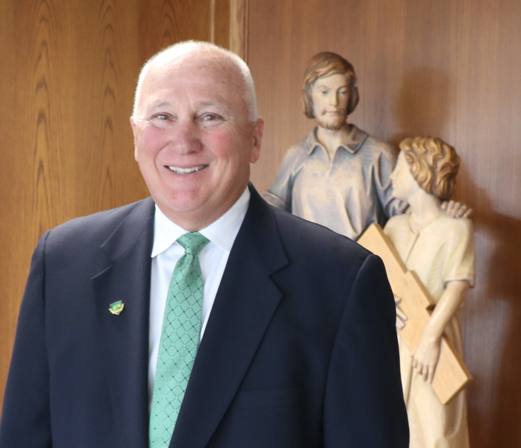 SJRHighSchool's tweet photo. Saint Joseph Regional High School is proud to welcome Mr. Robert Fazio as our new President. 
Mr. Fazio comes to St. Joe's with more than 40 years of experience as an educator and leader.

Full release and video message from Mr. Fazio to the SJR community: https://t.co/xqzwICs0wK https://t.co/UPwCvoyMJj