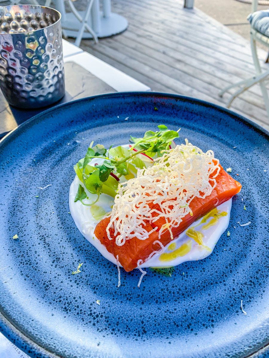 Dinner at The Hut, Colwell Bay dlvr.it/SgcVP9