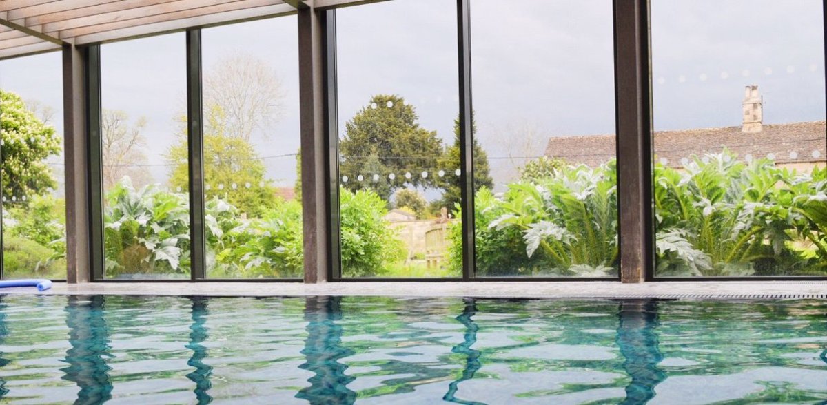 Along the Great West Way, there are many luxury spa hotels and other destinations offering unique experiences to help calm the mind... 📸@GainsBathSpa 📸@thermaebathspa 📸Woolley Grange Hotel @VisitBath #GreatWestWay