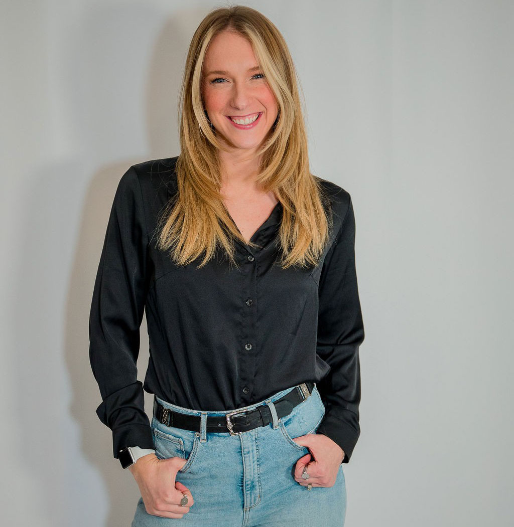 barrington220's tweet photo. Come support Kylen Strissel, teacher at Station Campus, as she takes the dance floor in Dancing with the Barrington Stars! Read more in our January e-newsletter. 🪩

LINK: https://t.co/rOdawoPglD https://t.co/3Q8t2O41PD