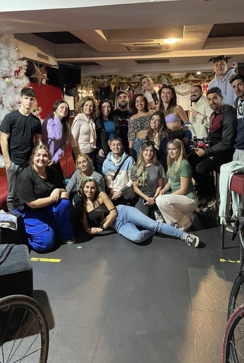 HugoCoboESP's tweet photo. ¡Podríamos estar ante el primer proyecto de @xhugocobox como actor!🤩

Según estas imágenes, se trataría de la serie “Urban. La vida es nuestra” nueva serie de Mediaset con María Pedraza como protagonista. Estará disponible en Prime Vídeo. 

¿Qué os parece? 👀 https://t.co/bDRihcr8Tw