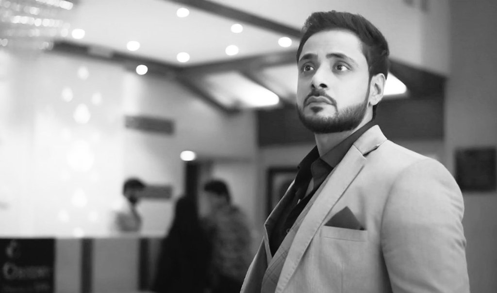 WithhLoveAnnie's tweet photo. "As the sky was painted in the colours of summer twilight
I saw my fatal doom in your sight."

~Tagore

Always wanted to translate the line on a couple of ITV. Finally got the chance

Bengali- প্রহরশেষের আলোয় রাঙা সেদিন চৈত্রমাস
তোমার চোখে দেখেছিলাম আমার সর্বনাশ
#KathaAnkahee https://t.co/VdvDGxORVo