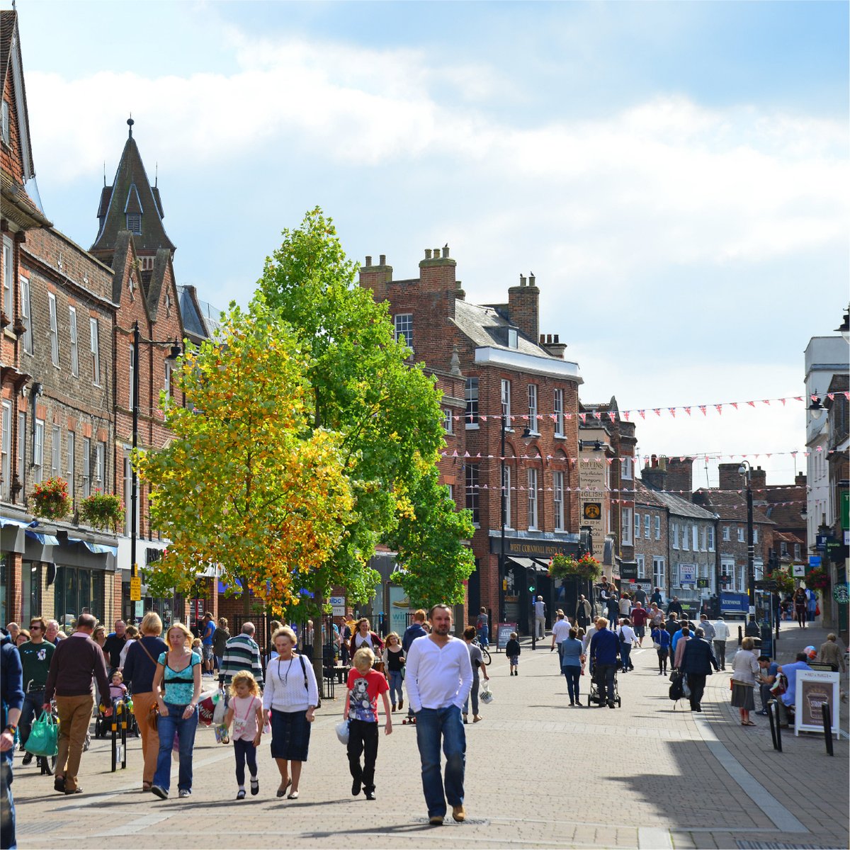 “Being in town and being able to just pop to the shops without a bus ride is a huge plus.” Mrs K

Stay in control of your dreams, book a viewing visit pearlhousenewbury.co.uk or call us on 01635 551229.

#EdenRetirementLiving #Retirement #LuxuryLaterLiving #RetireInStyle