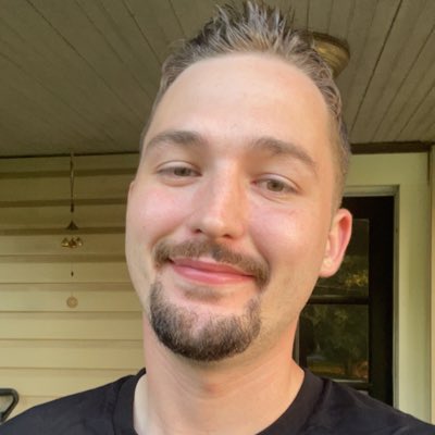 Haven’t posted a new selfie in awhile #NewProfilePic