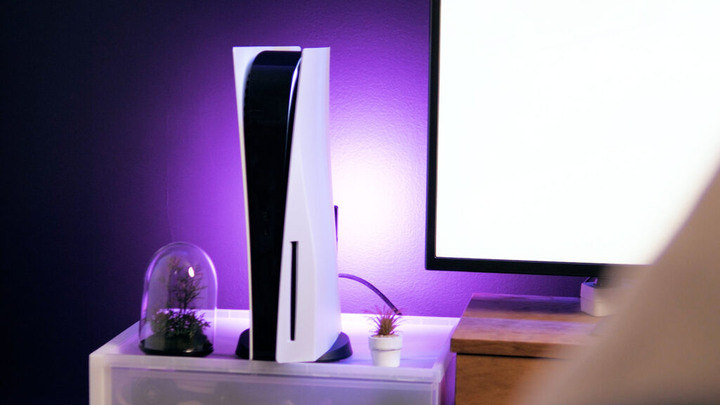 titrespresse's tweet image. (Numerama): #Utiliser sa #PS5 à la verticale est-il dangereux ? Pas si vite : Certains réparateurs alertent sur un supposé problème de fiabilité de la PS5 quand elle est placée à la verticale. Y a-t-il vraiment matière à.. titrespresse.com/3037272212/ps5…