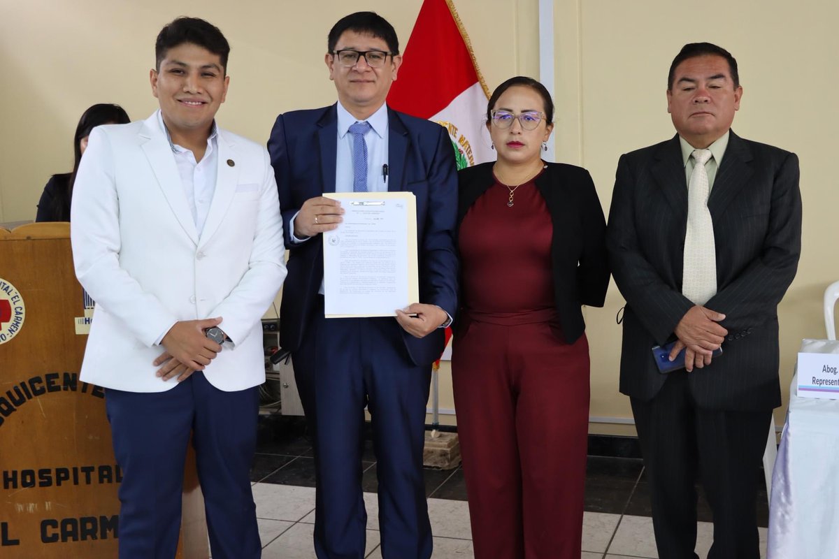 HersonAQ's tweet photo. DESIGNAN A HECTOR MILLÁN COMO NUEVO DIRECTOR DE HOSPITAL EL CARMEN #Huancayo https://t.co/jyWY1yR5am