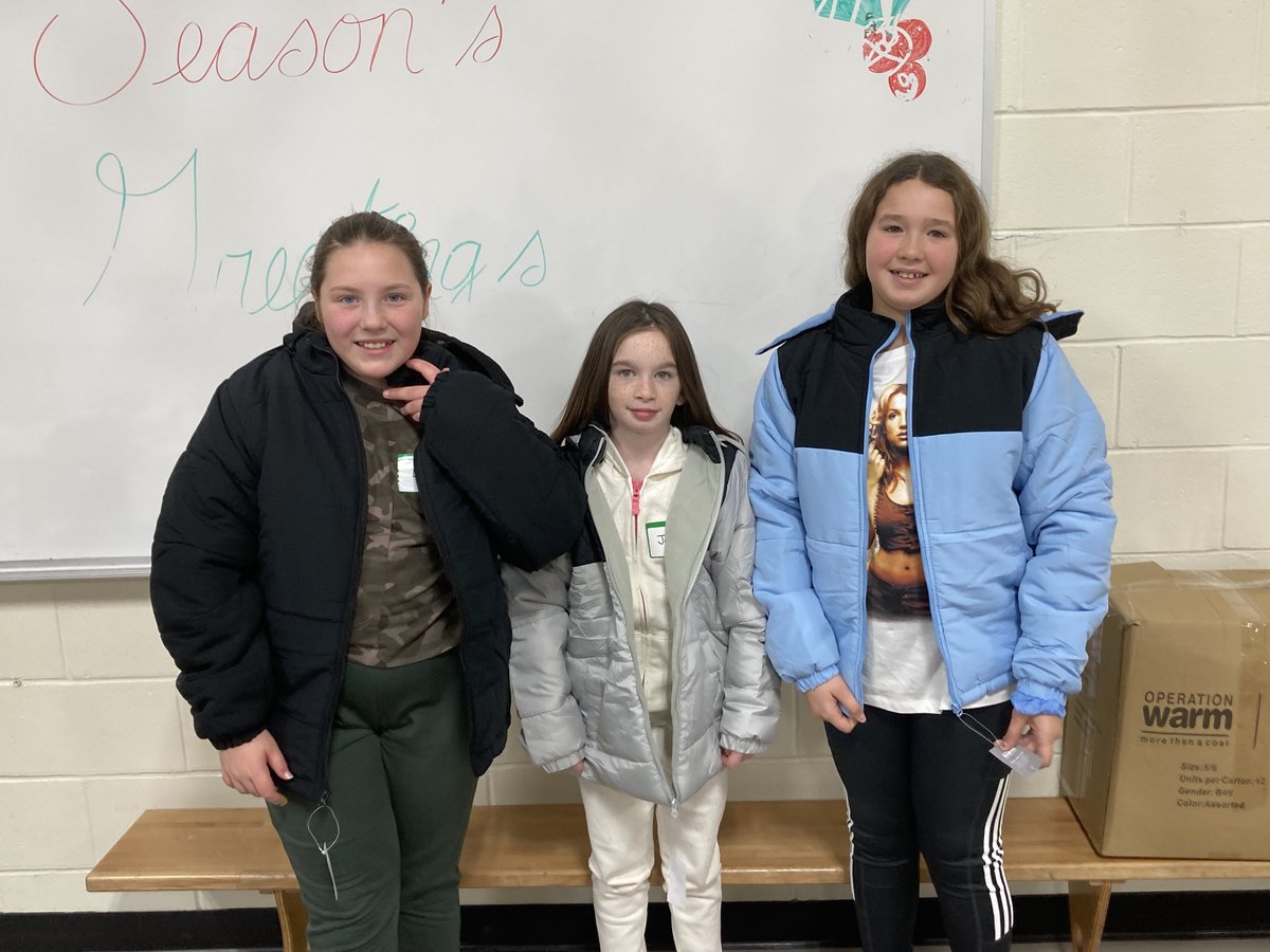 CBVRCE_NS's tweet photo. Kids @RobinFooteElem had a great time picking out their new winter jackets, thanks to support from the @FedExCanada Operation Warm program. 

Every student in the school was able to select a brand new jacket to take home. 

Here are just a few images from this special day! 💜❄️ https://t.co/y6Apt3ylhH