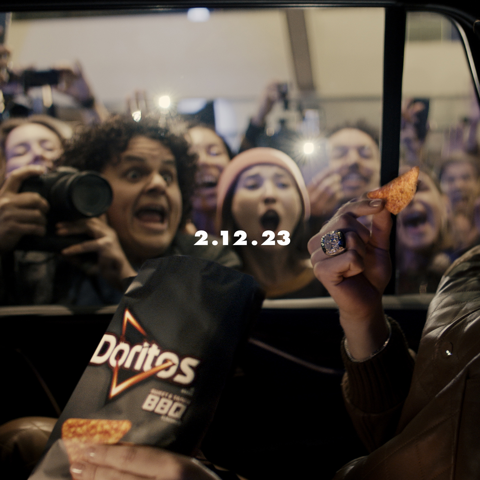 doritos-on-twitter-a-bag-of-doritos-bbq-paparazzi-and-a-mysterious
