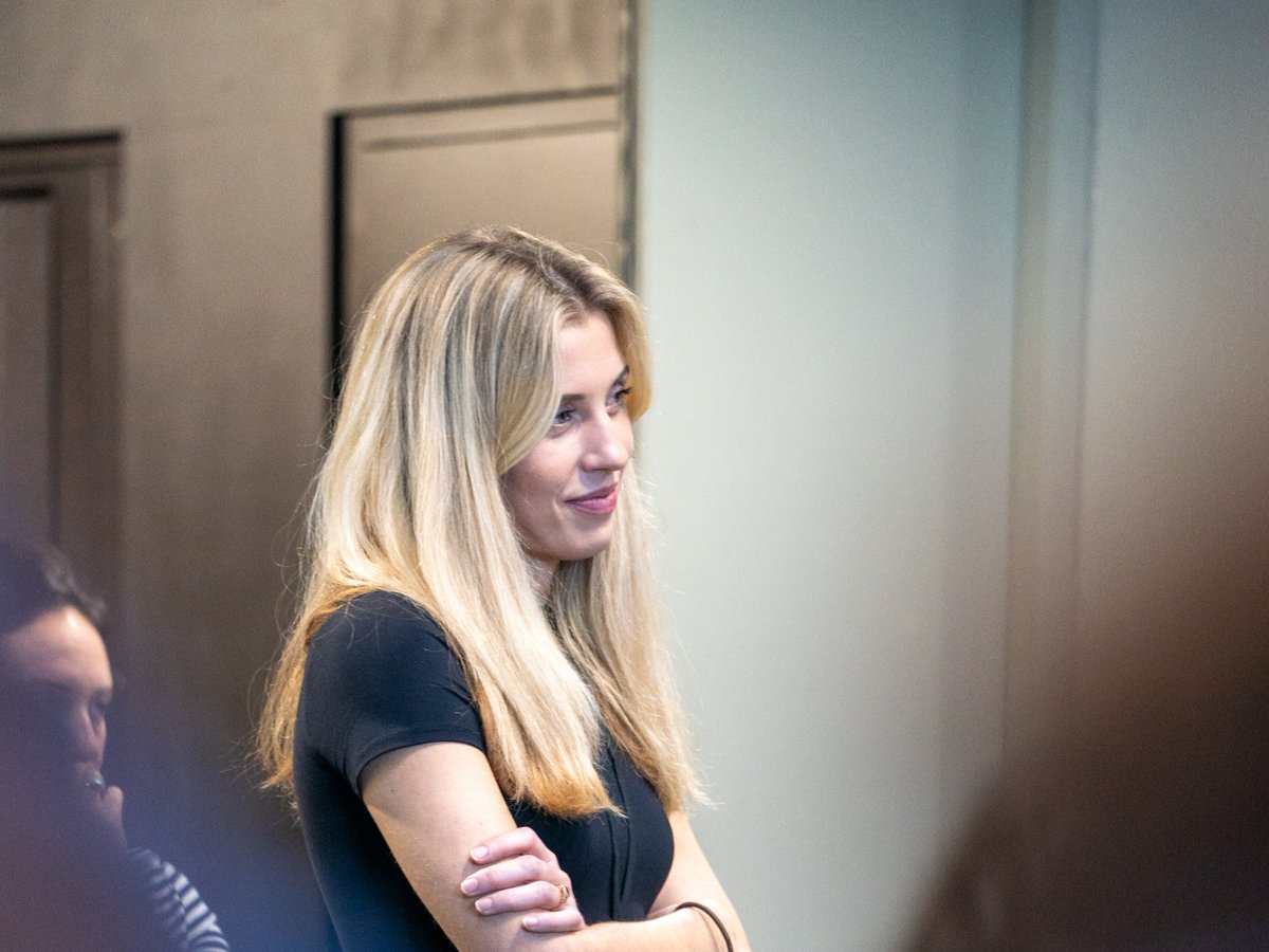 _bridgetheatre's tweet image. Our first official day of rehearsals for a Guys &amp;amp; Dolls 🎲💃🎶

To say we're excited to begin work on this incredible show would be a huge understatement!

📸 Craig Sugden